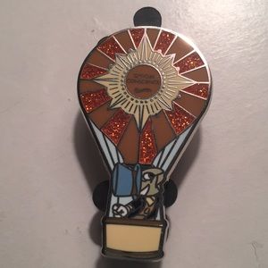 💙 Disney Jimmy Cricket Hot Air Balloon Pin 💙